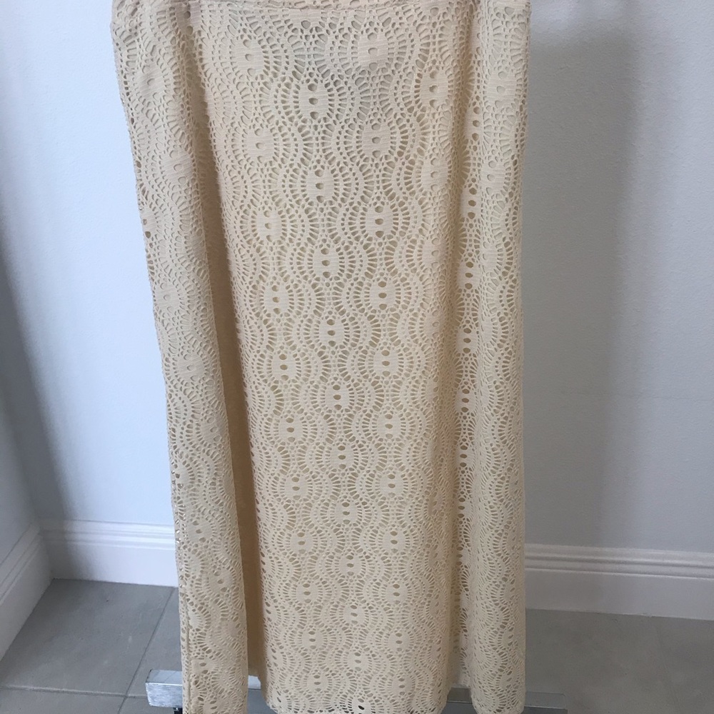 Skirt NWOT Butter Cream color Fully lined